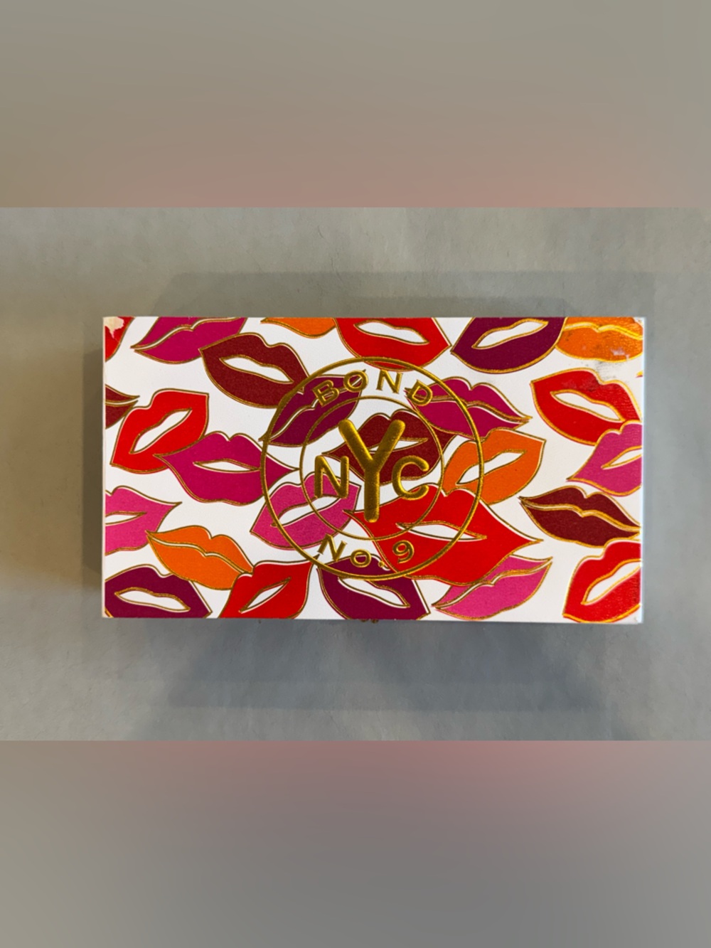 BOND NO. 9 Refillable Lipstick Set - SoHo - Picture 3 of 16